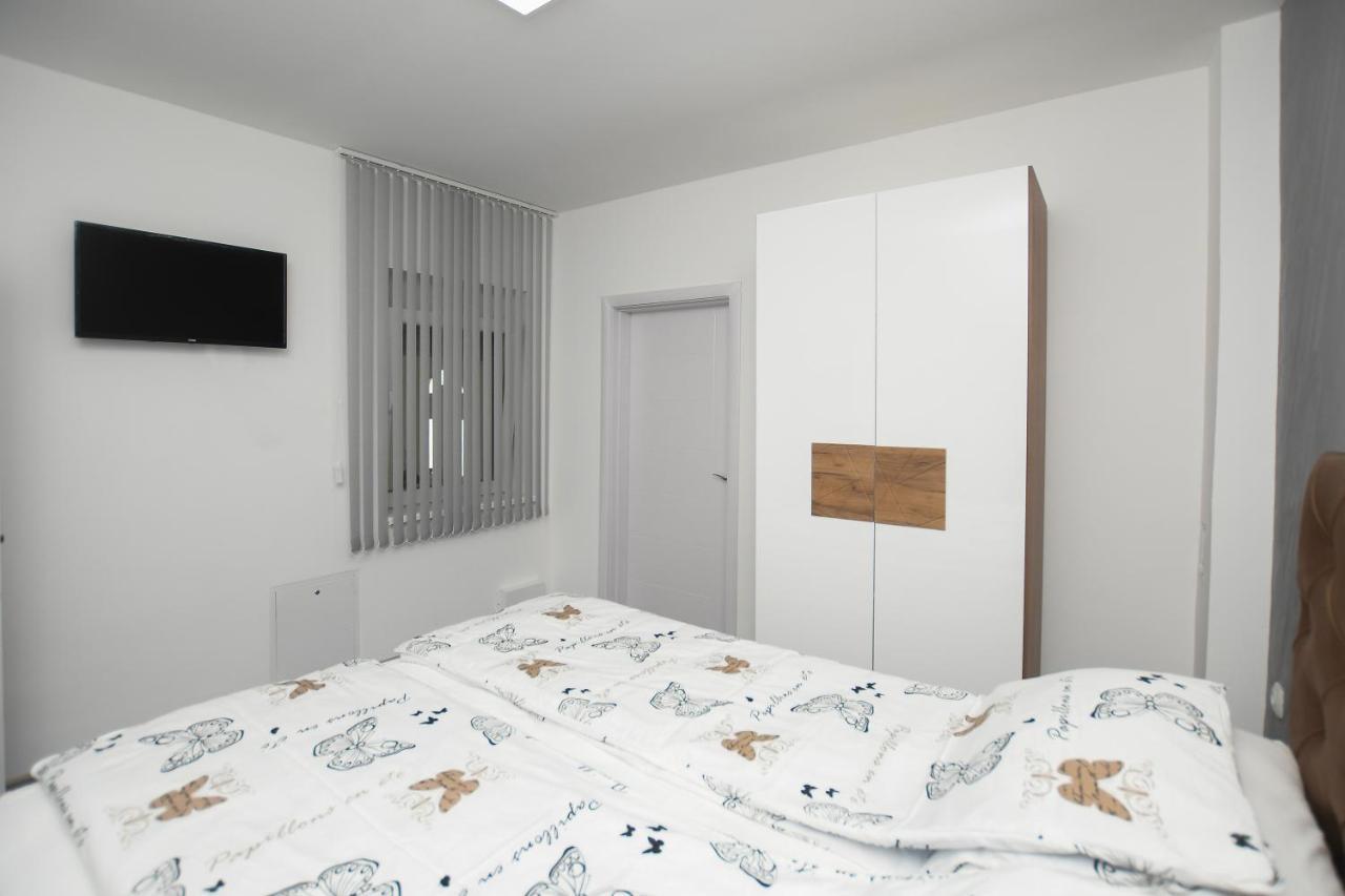 Relax Apartmani Кладово Екстериор снимка