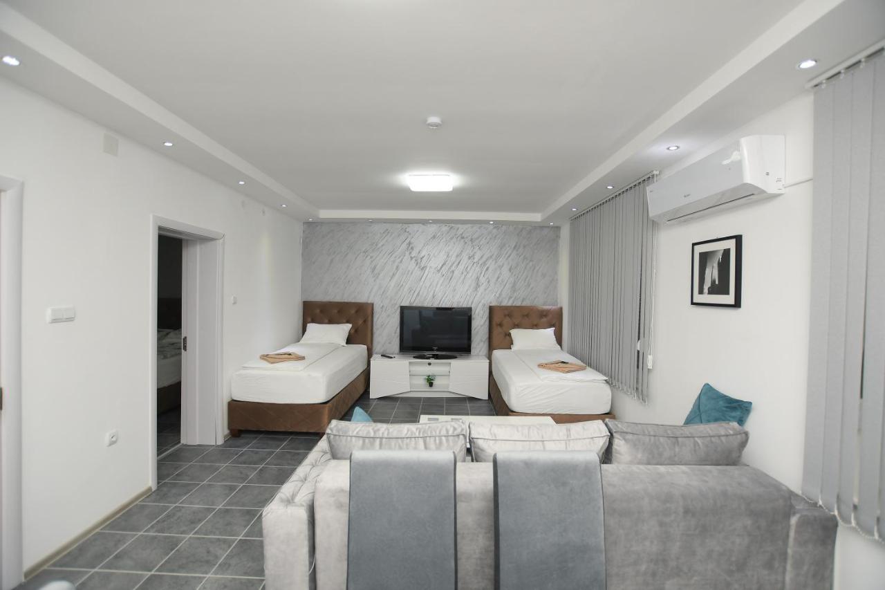 Relax Apartmani Кладово Екстериор снимка