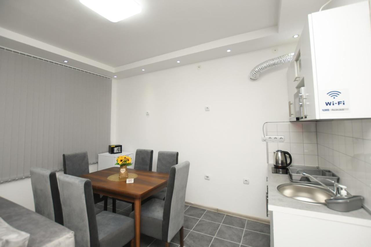 Relax Apartmani Кладово Екстериор снимка